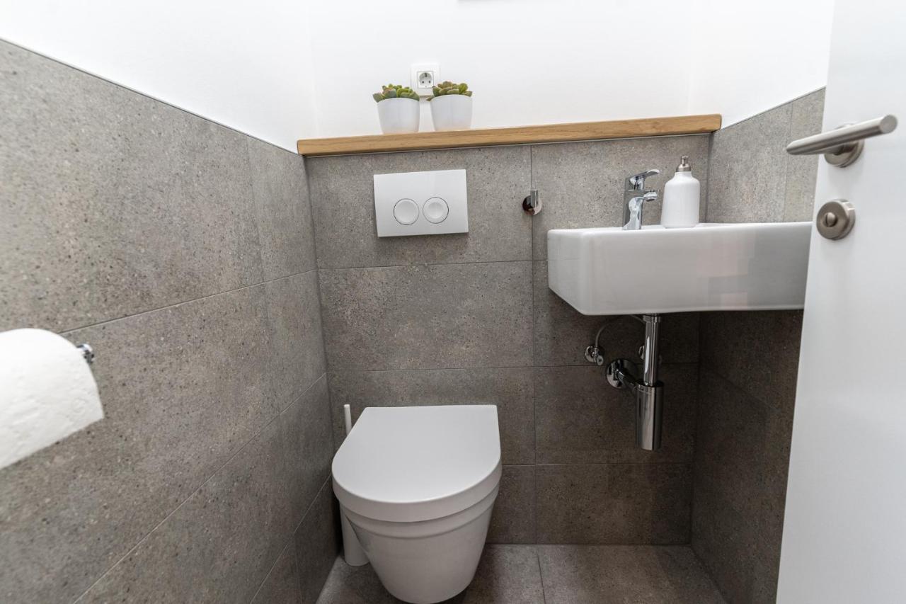 Apartmani Bilonic Rogoznica Рогозница Екстериор снимка