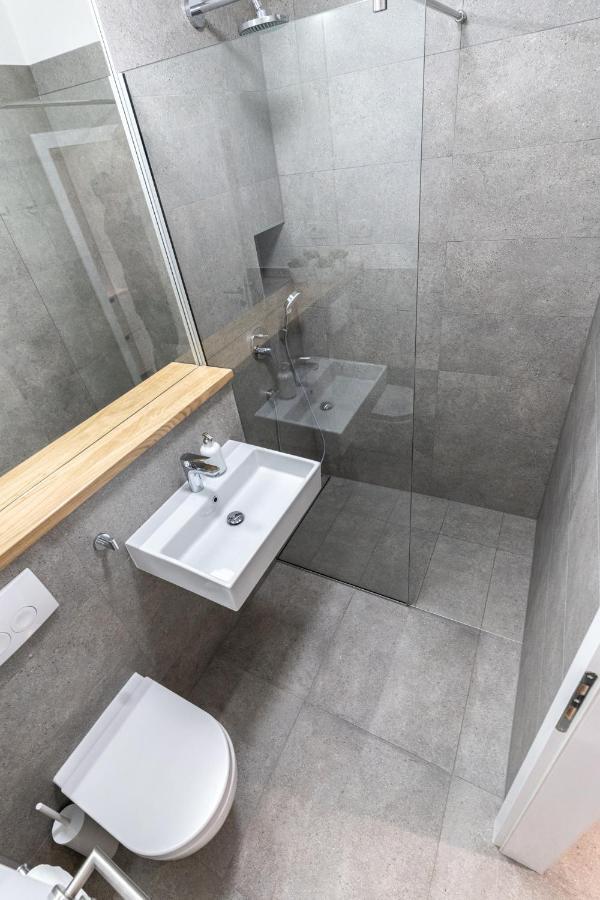 Apartmani Bilonic Rogoznica Рогозница Екстериор снимка